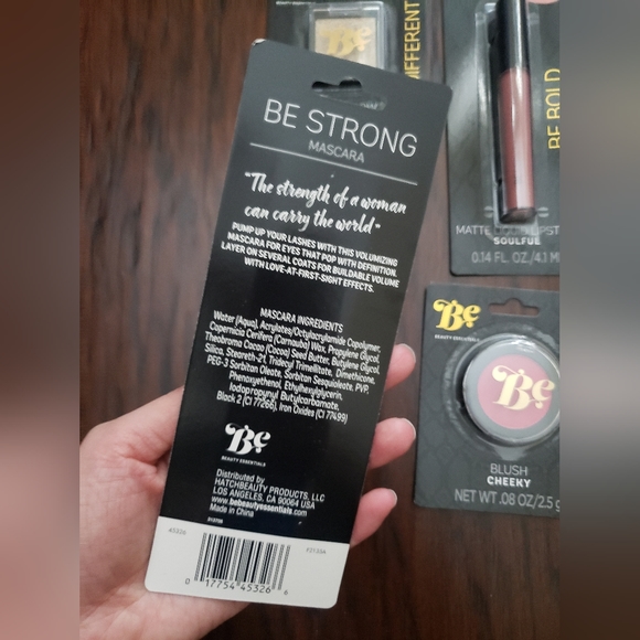 Beauty Essentials Bundle (4 pack) - Picture 6 of 9